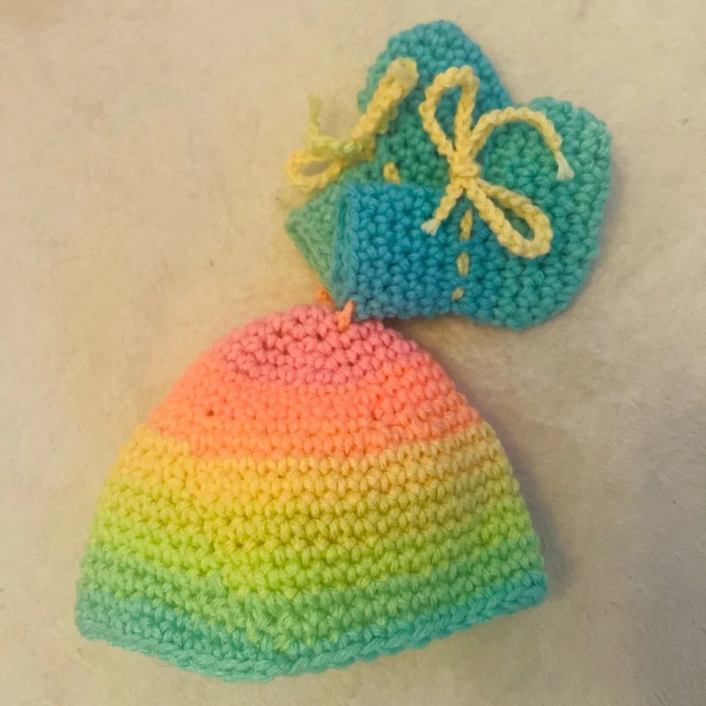 🆕 Handmade Multicolor Knit Baby Hat and Booties Set